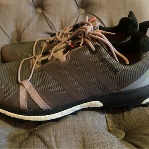 Adidas Terrex 285 Boost Women’s 7